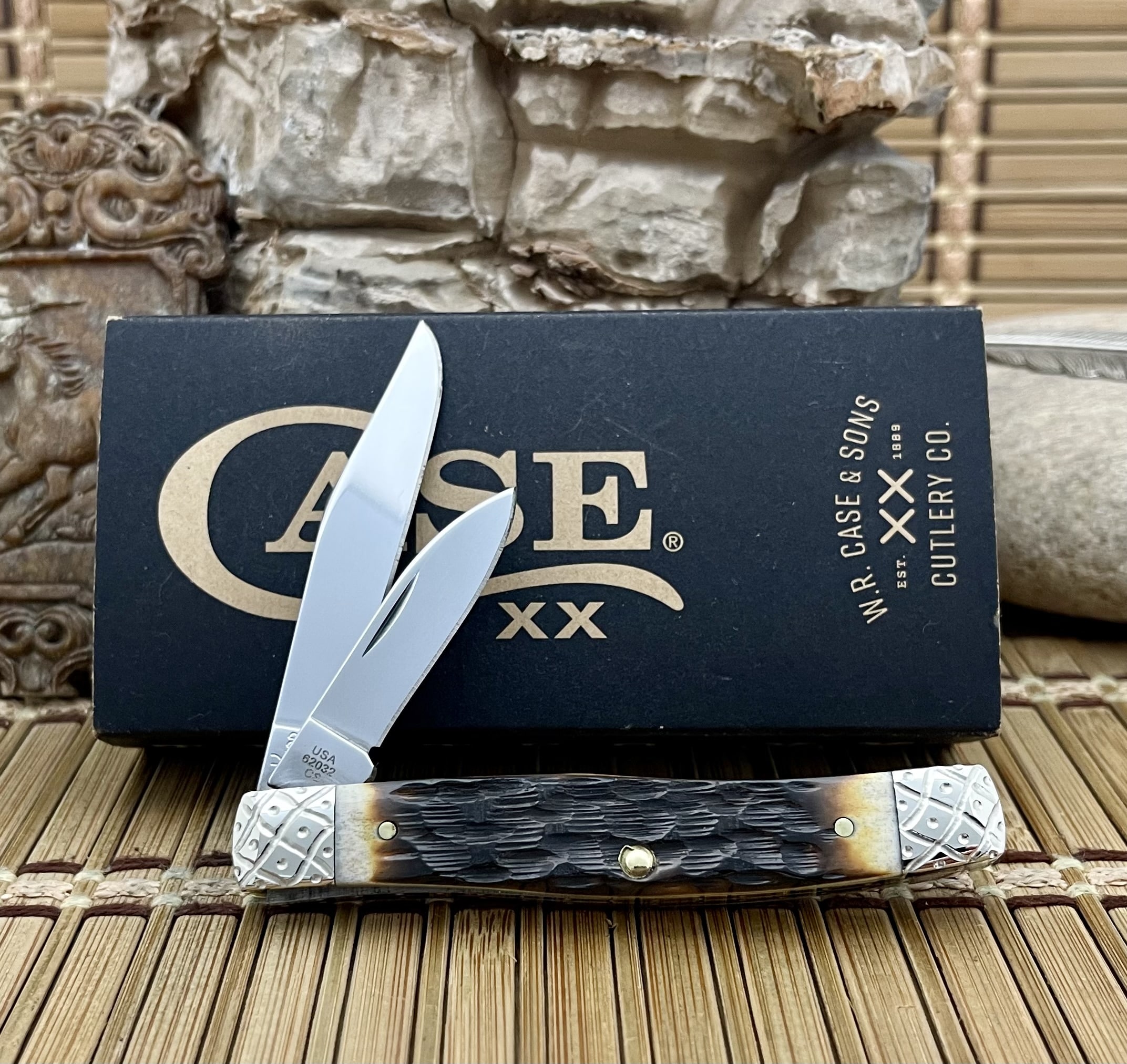 Case XX USA Custom Hand-Fired Peachseed Amber Bone Scrolled Medium Texas Jack Pocket Knife #10 of 100 Made - Image 4