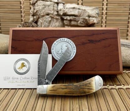 Case XX Wild Horse Custom Mammoth Bark Fossil Damascus Saddlehorn Knife #4 – 1 of 25 Made - Image 5