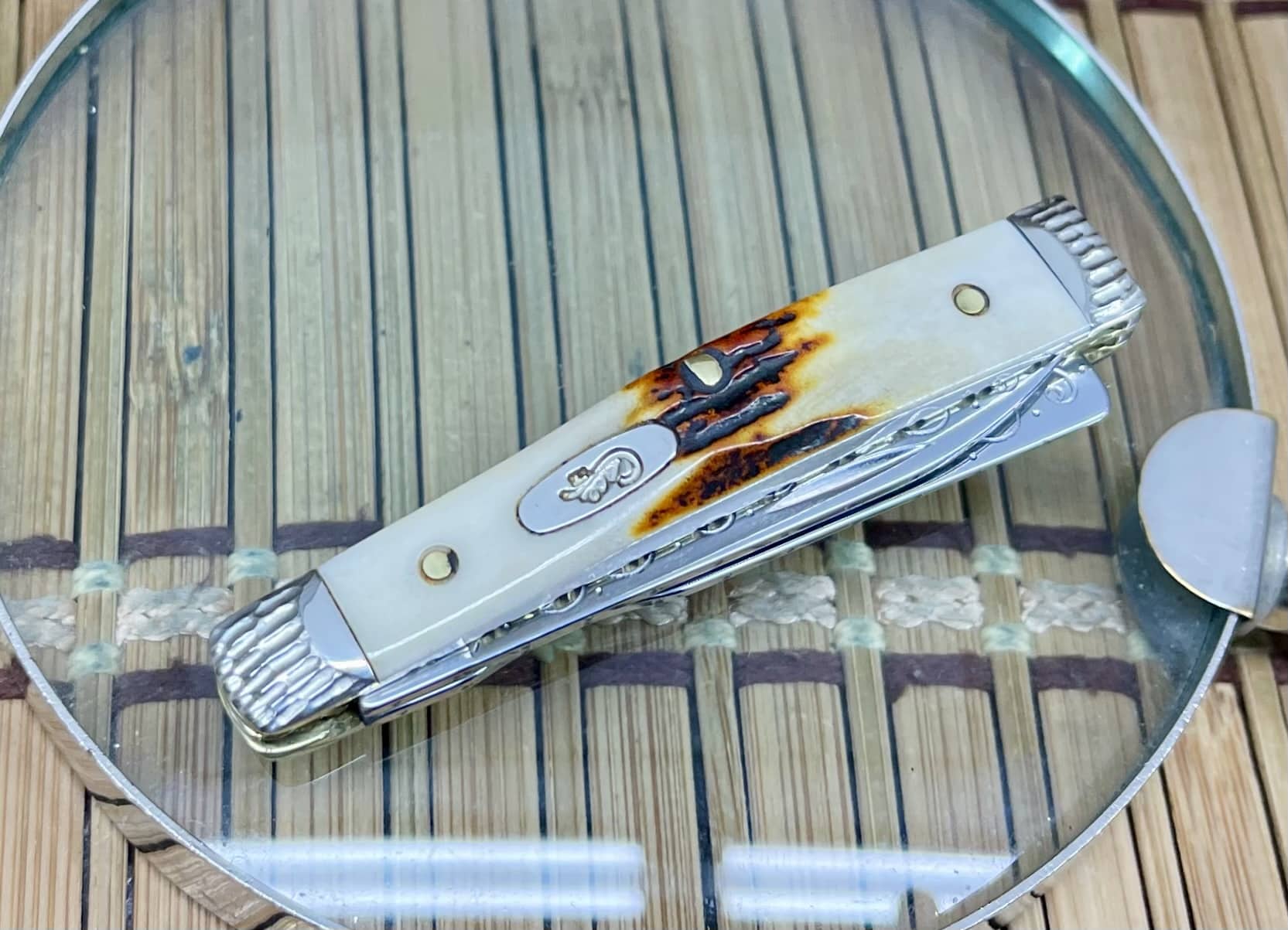 Case XX USA Custom Genuine Red Stag Engraved Baby Doc Pocket Knife #09 - Image 3