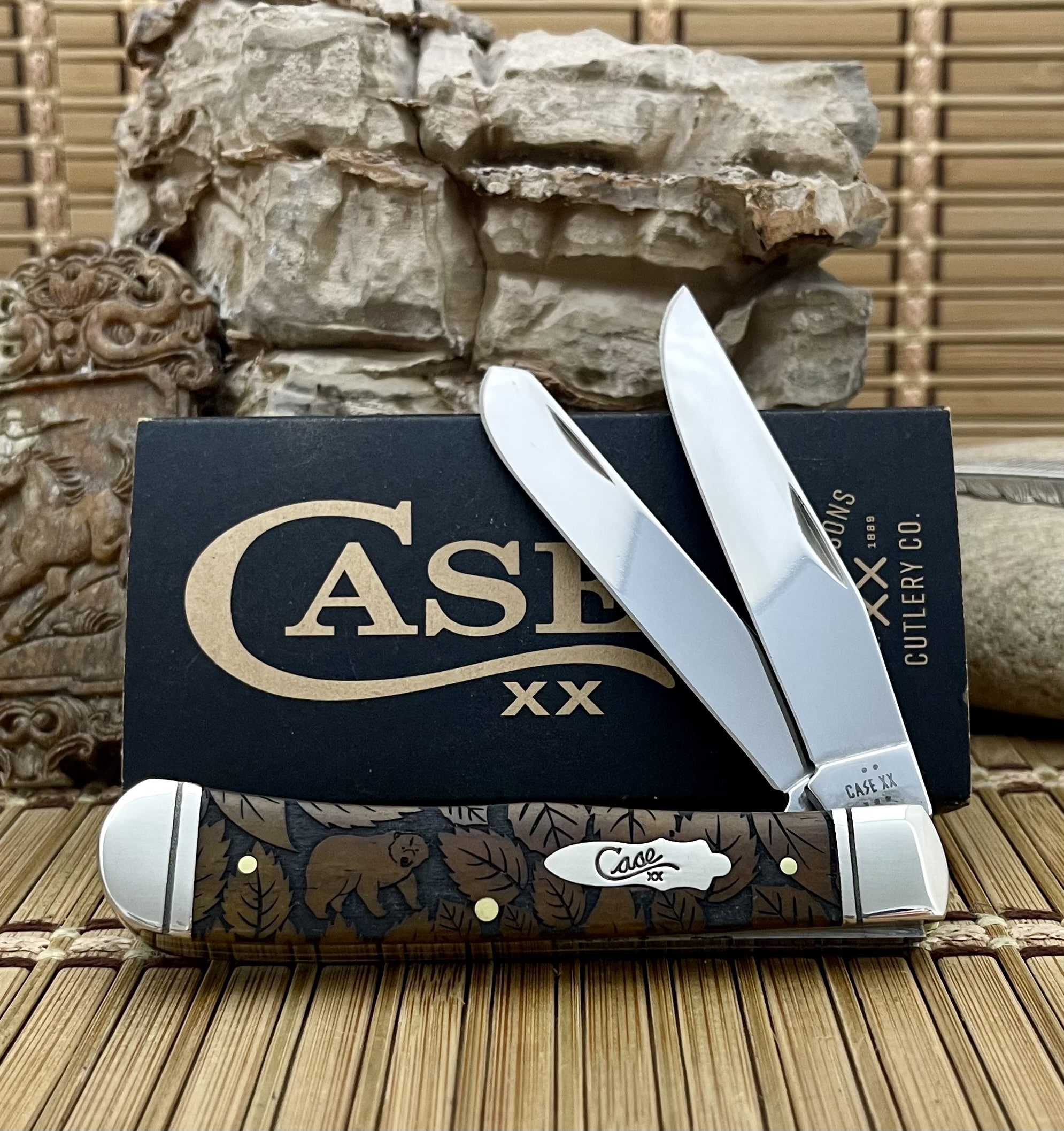 Case Antique Bone Bear Wildlife Trapper Knife