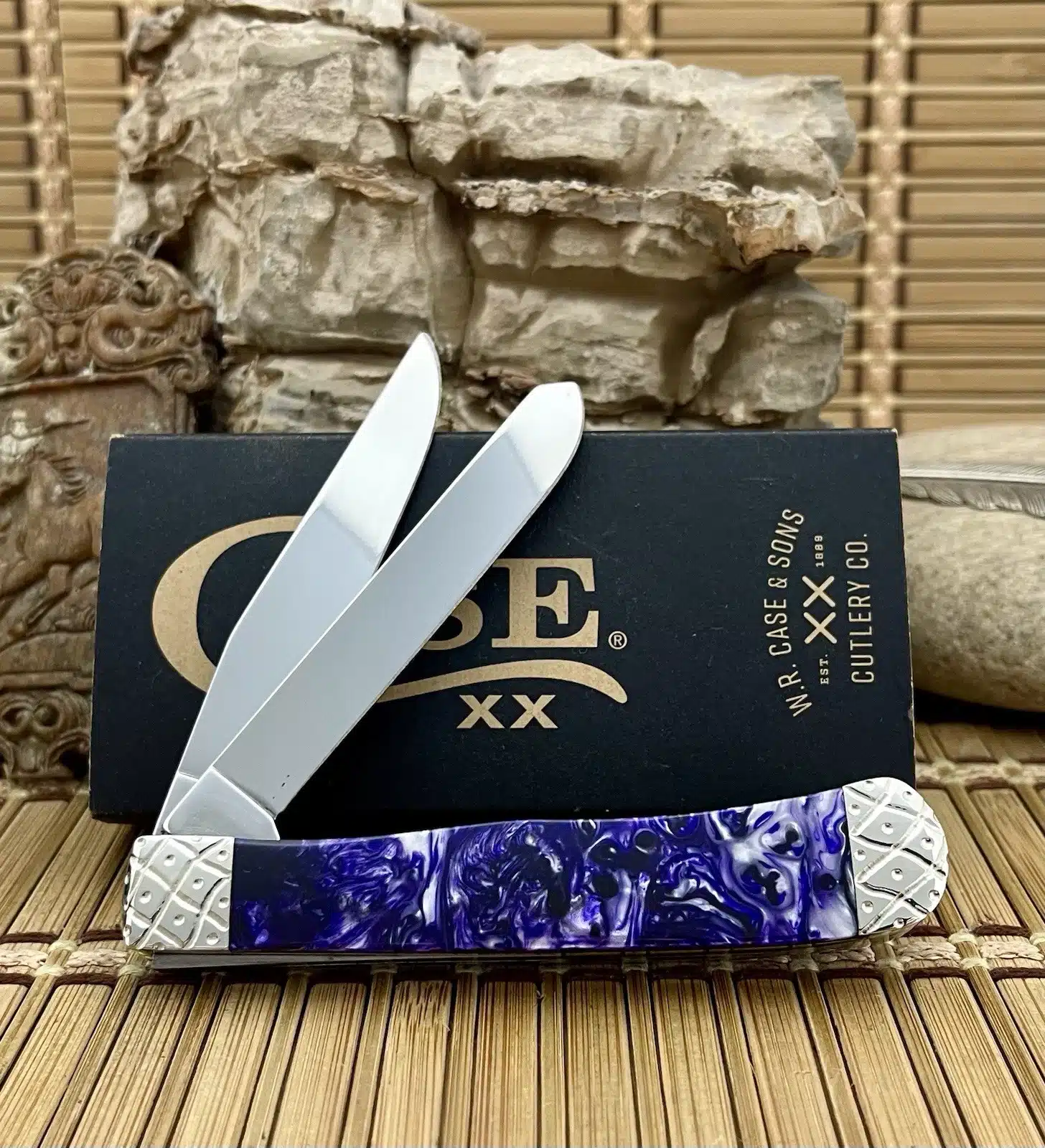 Case XX Custom Trapper Freezer Pop Mica Pearl 4 1/8" Pocket Knife - Image 3