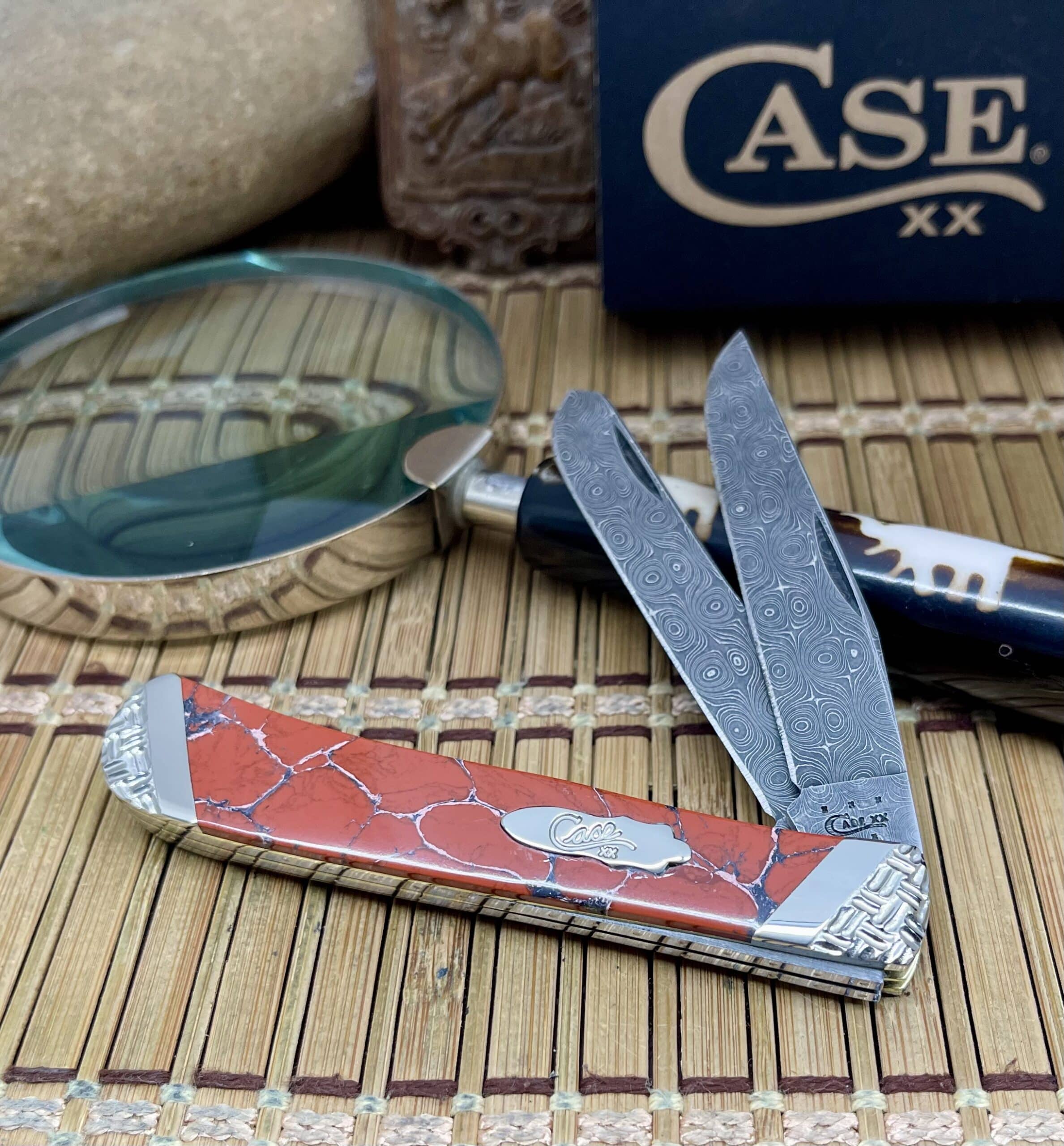 Exotic Case XX Custom Red Jasper Raindrop Damascus Trapper Pocket Knife - Image 2