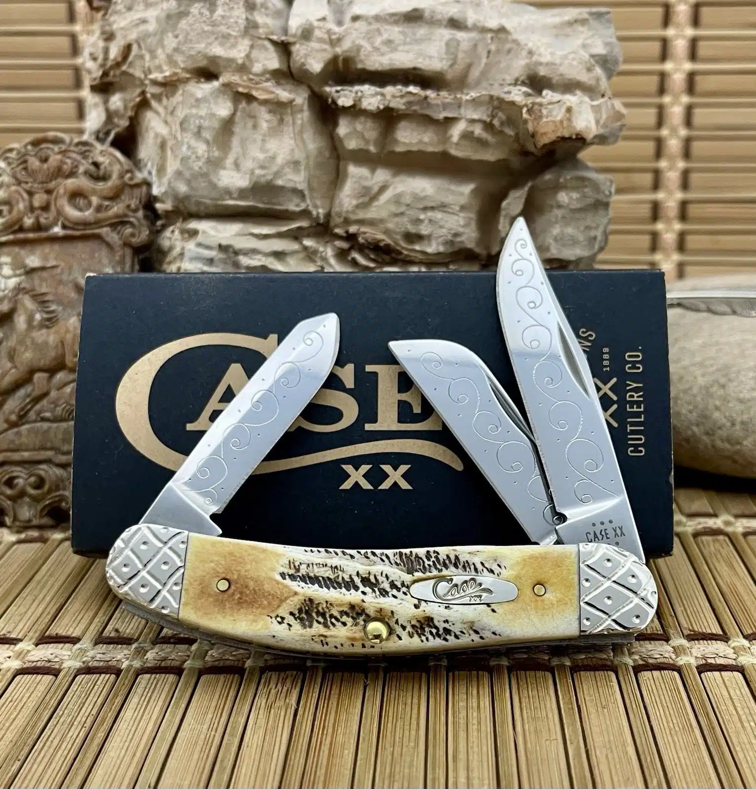 Amazing case bone stag engraved sowbelly #046/100