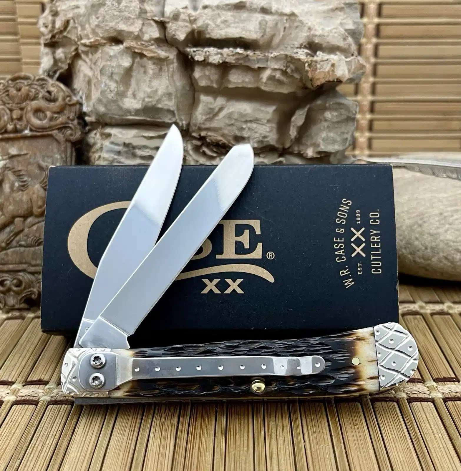 Beautiful case hand fired amber bone trapper clip #027/100