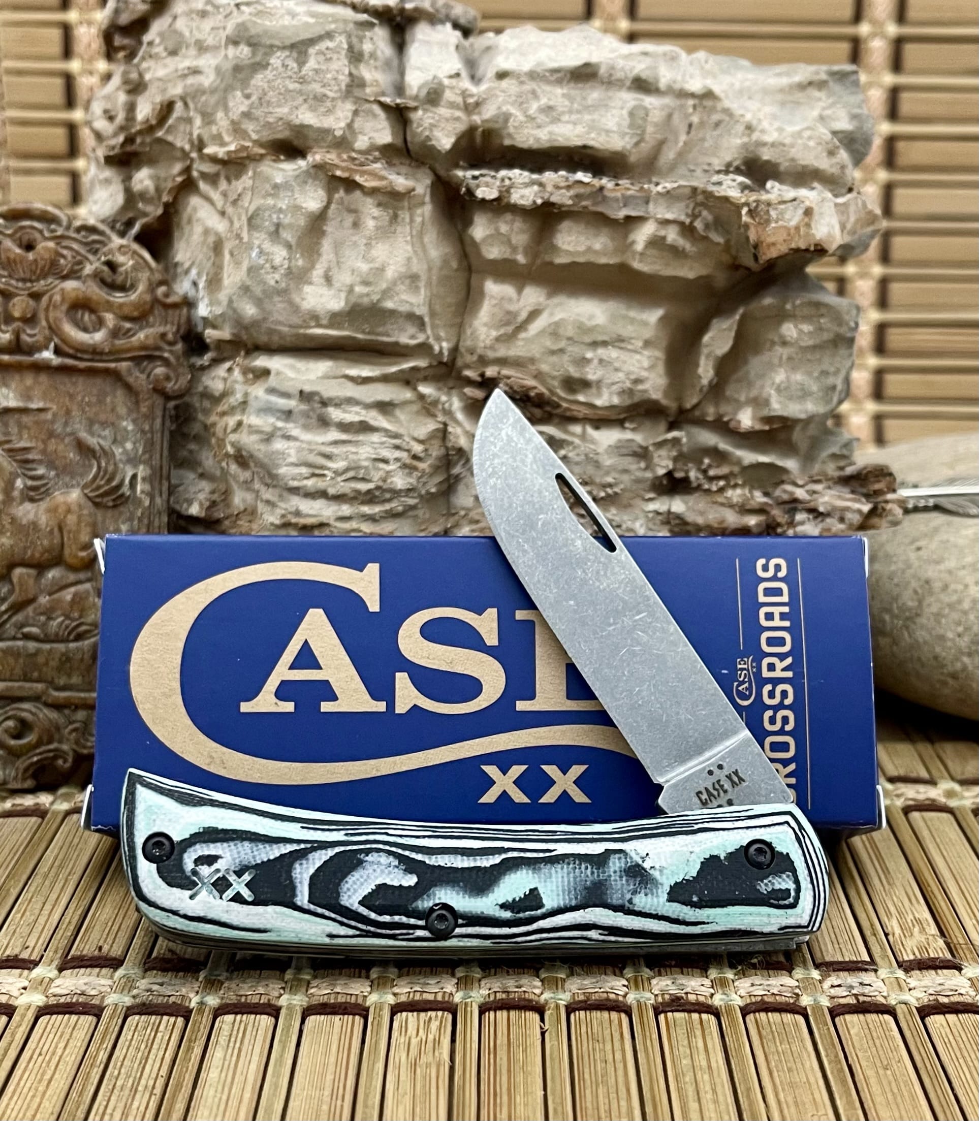 Exceptional case xx seafoam green burl g10 s35vn sod buster jr knife