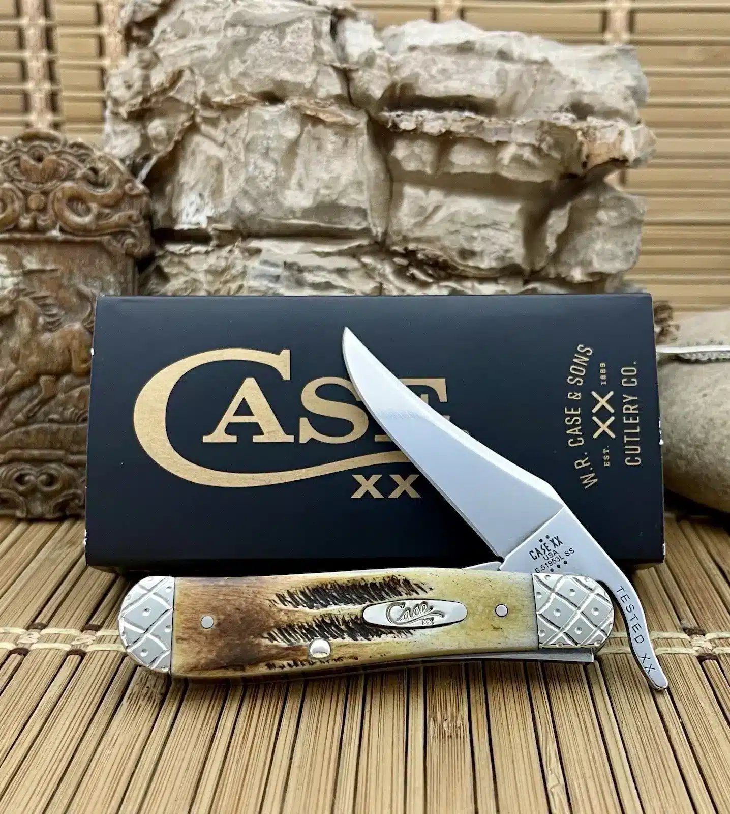 Distinctive case xx bone stag russlock pocket knife