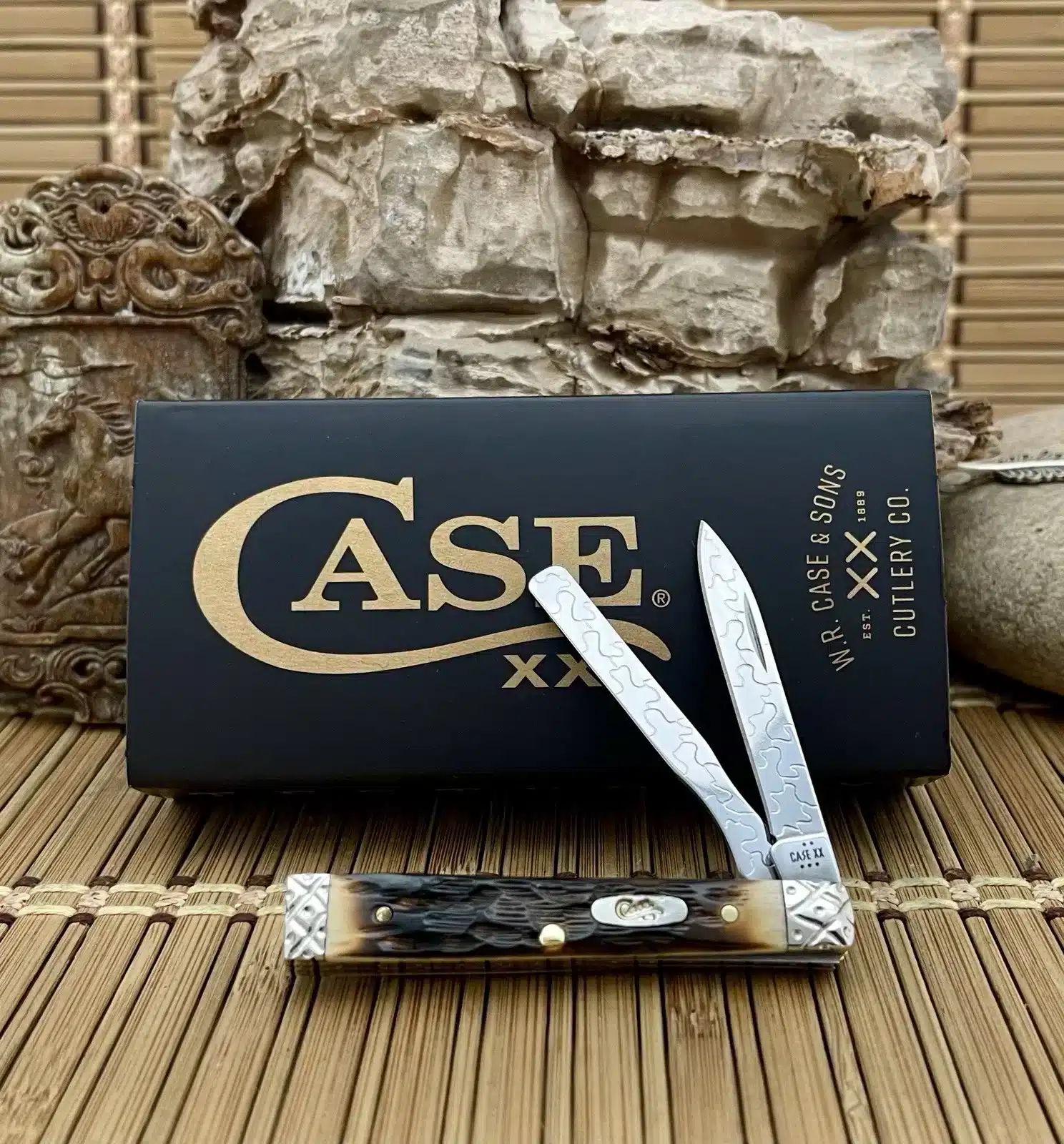 case xx peachseed amber bone baby doc pocket knife
