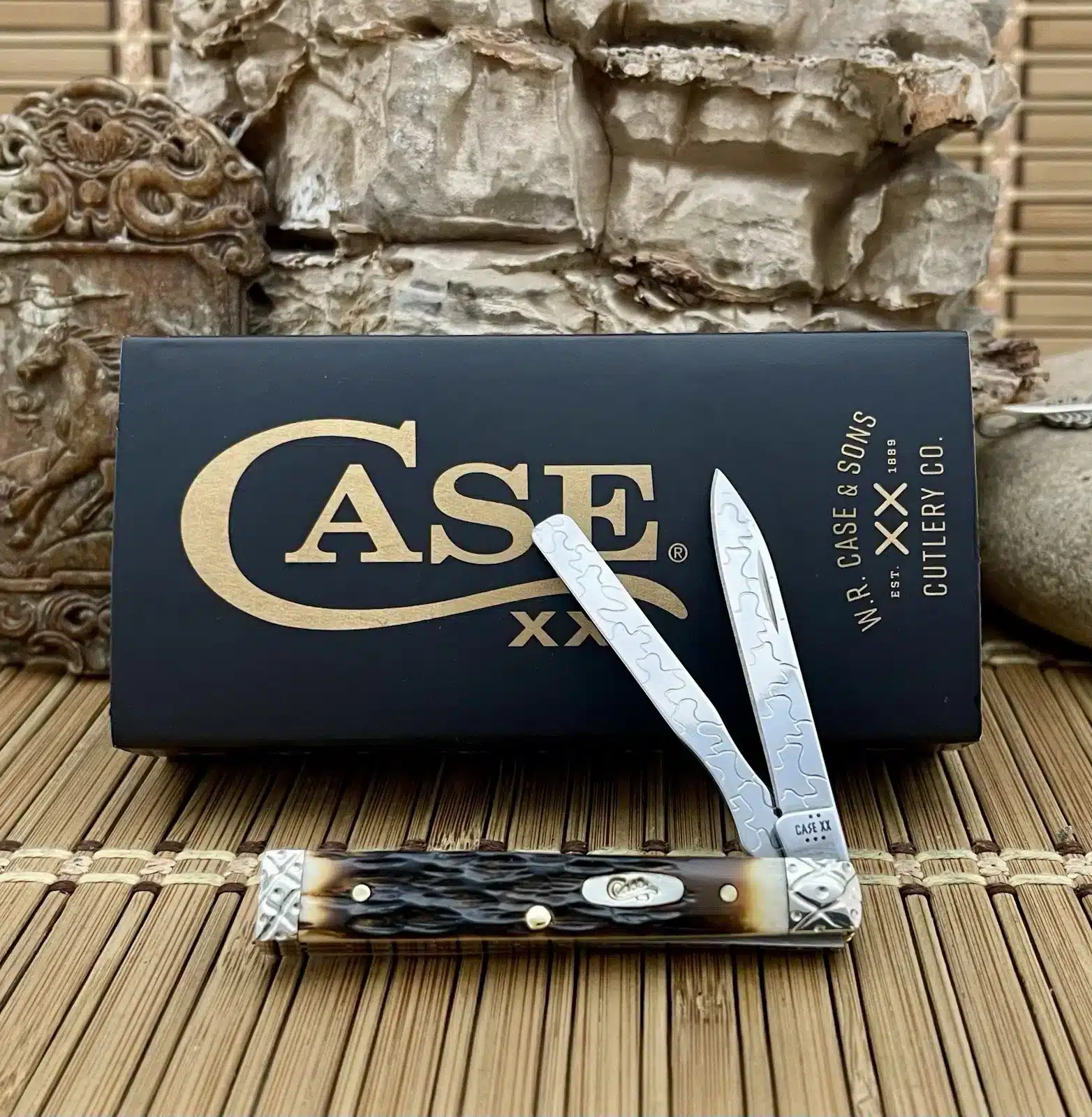 case xx peachseed amber bone baby doc pocket knife