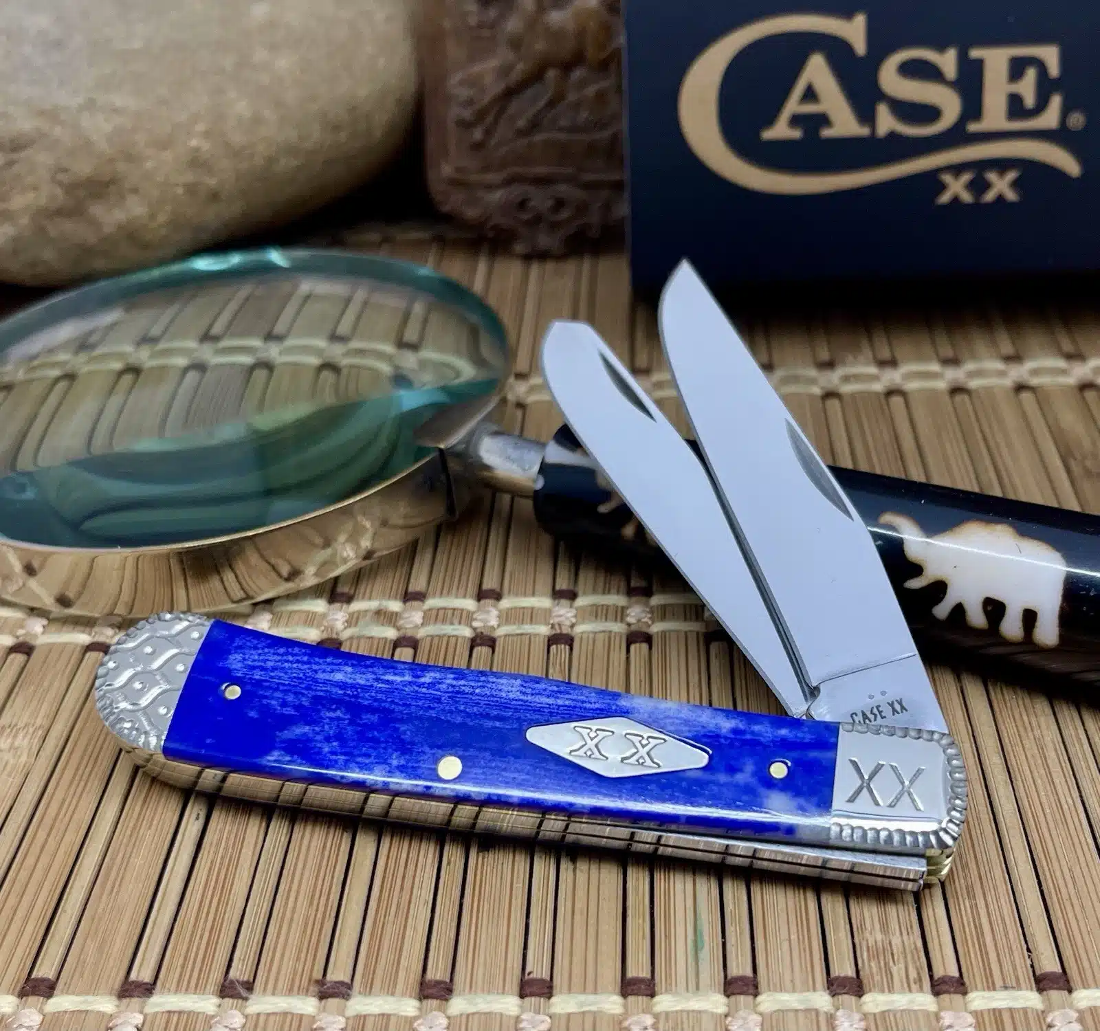 Case XX Custom Ultra Violet Bone Diamond XX Engraved Trapper Pocket Knife - Image 2