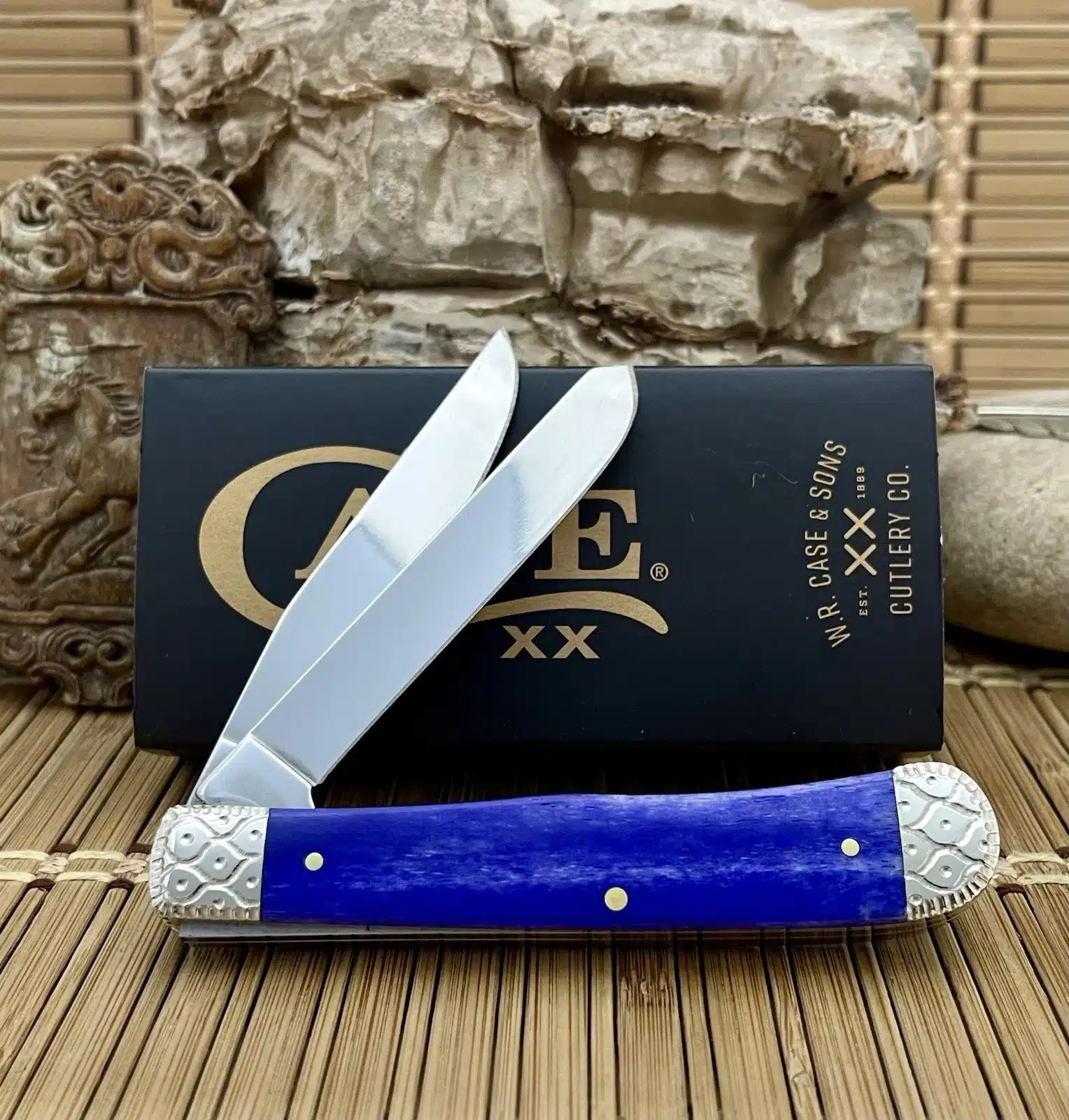 Case XX Custom Ultra Violet Bone Diamond XX Engraved Trapper Pocket Knife - Image 4