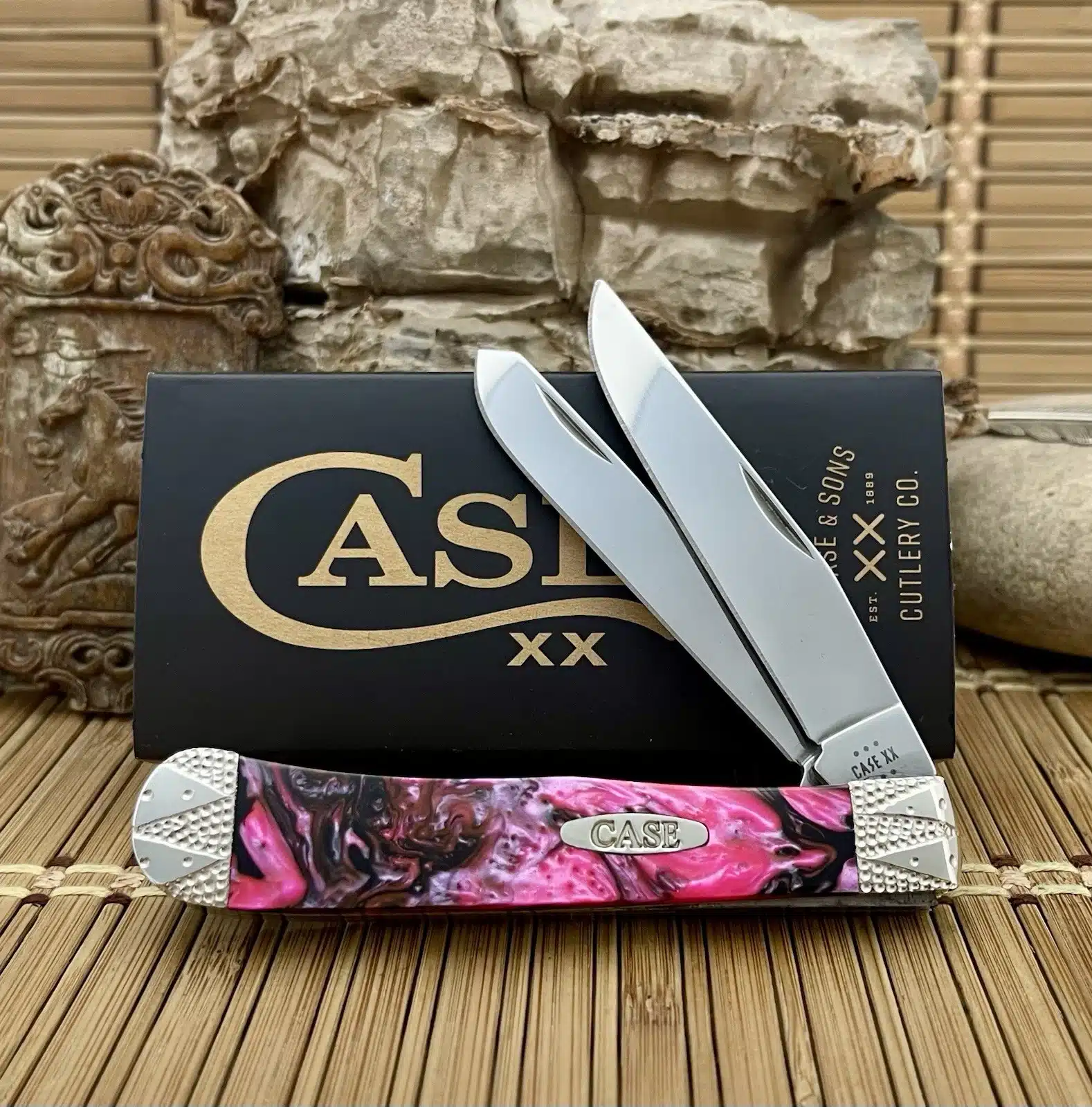 case black pearl trapper | Case XX