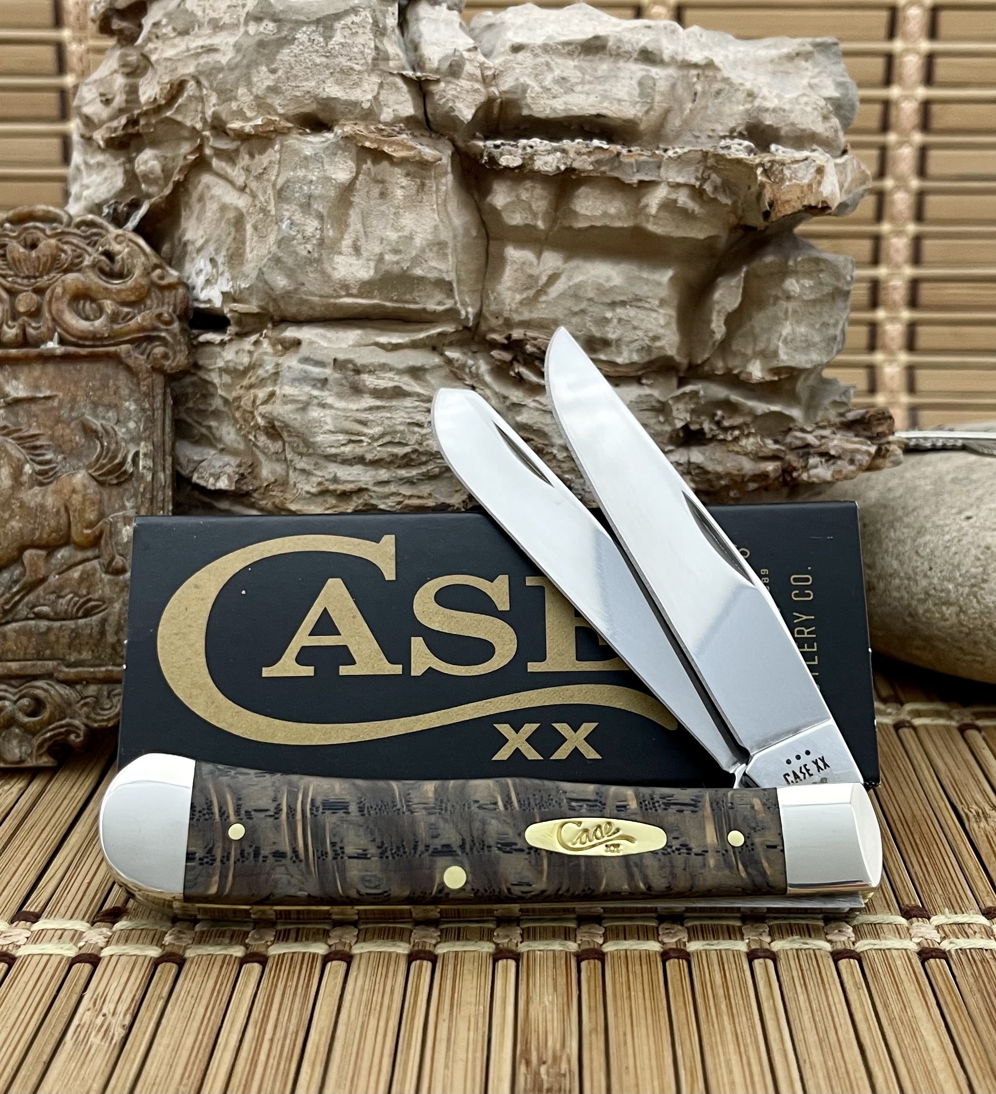 case black curly oak trapper knife | Case XX