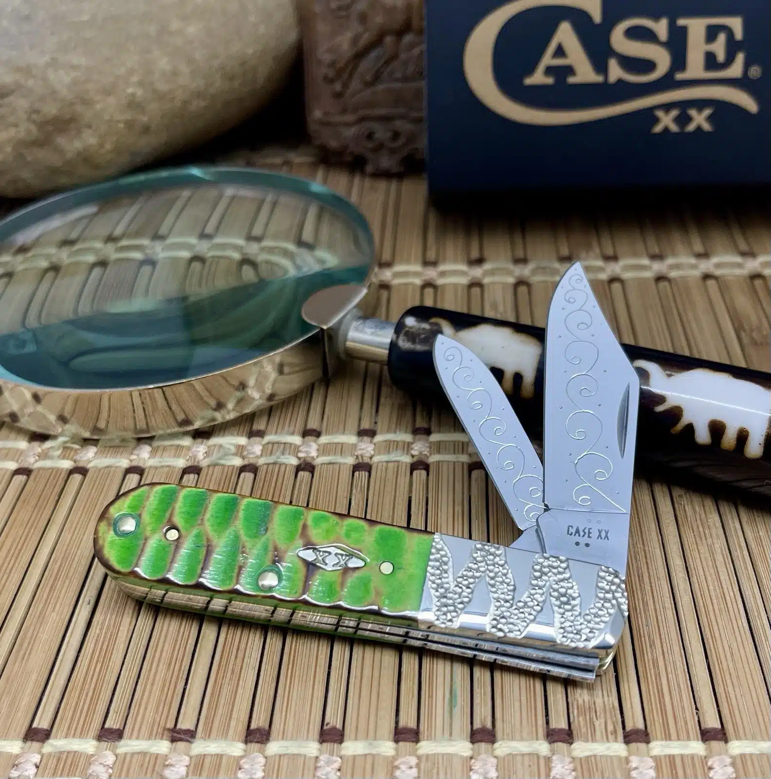 Case XX Wild Horse Custom Bright Green Gator Jig Barlow Pocket Knife #04 - Image 4