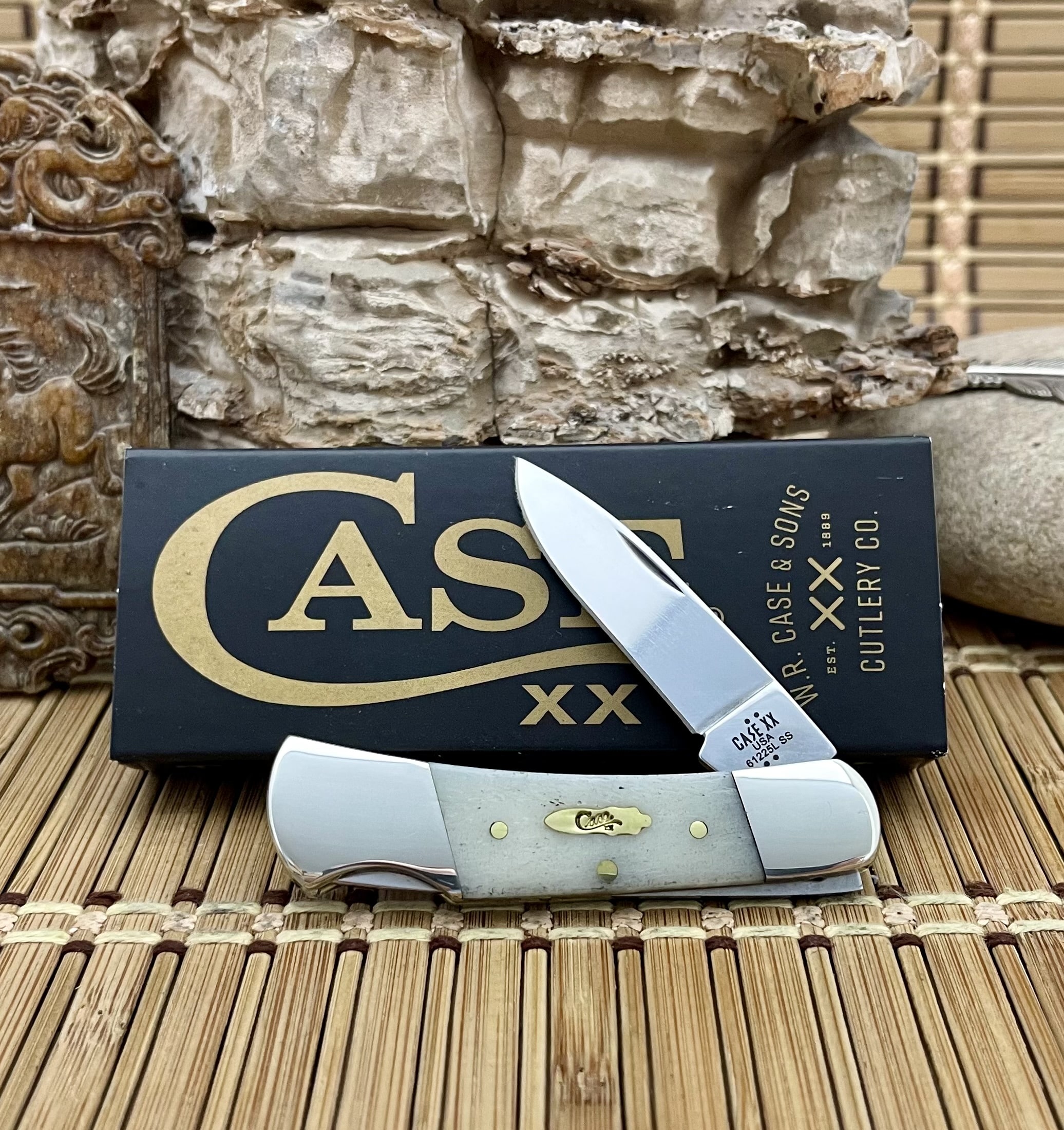 Case XX USA 2024 Natural Zebra Wood 25147 Stainless Lockback