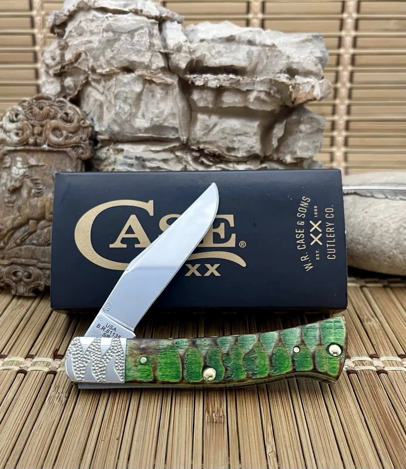 Case XX Custom Hand Fired Bright Green Gator Jig Axe Handle Pocket Knife #08 - Image 2