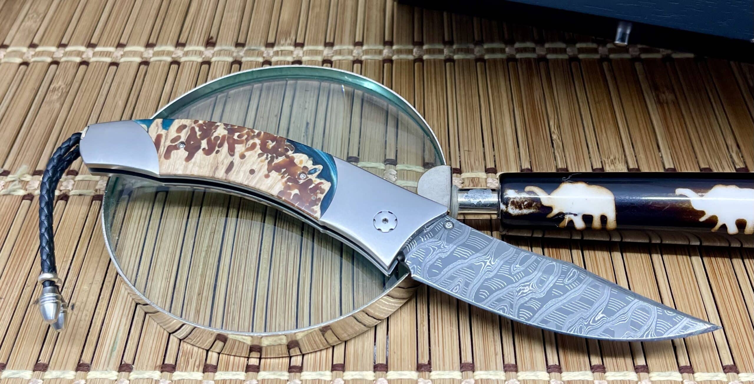 William Henry Hornets Nest Damascus White Topaz B21 Contour One of a Kind Knife - Image 3