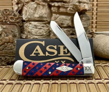 Case XX USA Red Bone Blue Edition Stars & Stripes 1/500 Diamond XX Trapper Knife