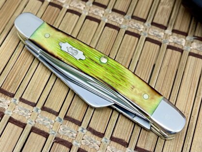 Case XX USA 2024 Hand-Fired Lime Green Barnboard Bone Medium Stockman Knife - Image 2