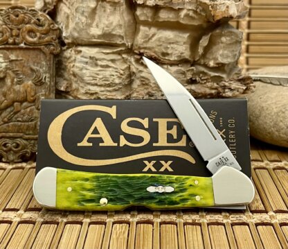 Case XX USA 2025 Peachseed Jig Green Apple Bone 27864 Copperlock Knife