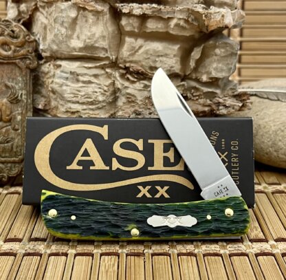 Case XX USA 2025 Peachseed Jig Green Apple Bone 27863 Sod Buster Jr Knife