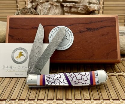 Case XX Wild Horse Custom Mother of Pearl & Coral Damascus Trapper Knife #1/1 - Image 3