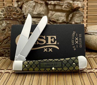 Case XX USA Smooth Olive Bone AREA 51 / UFO Alien Trapper 1/500 Knife NEW - Image 2